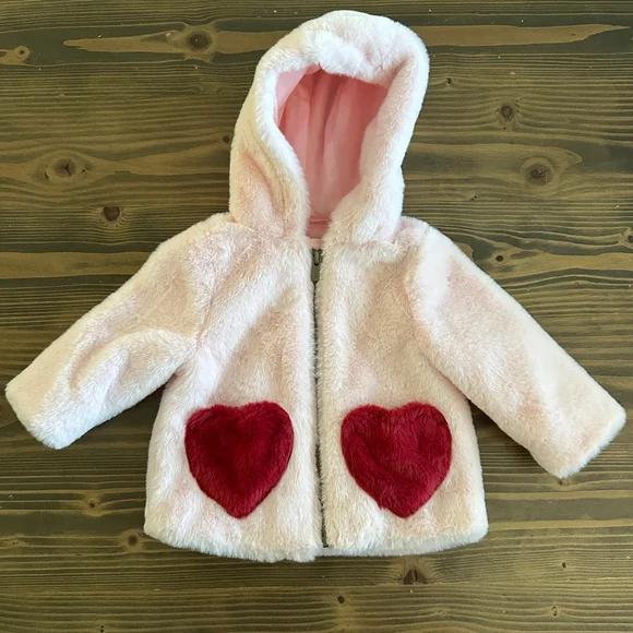 Baby Old Navy Pink Faux Fur Hooded Jacket 6-12M Red Heart Pockets Valentine - Picture 1 of 5